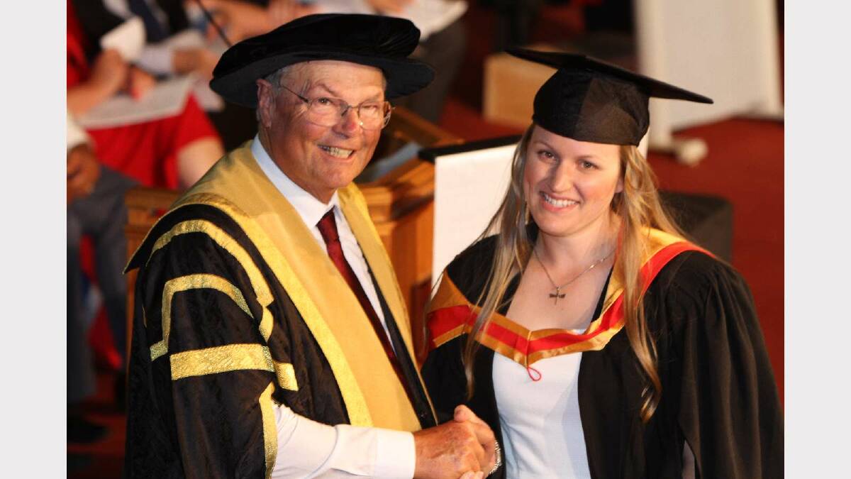Graduating from Charles Sturt University with a Bachelor of Veterinary Biology / Bachelor of Veterinary Science (Honours), with Honours Class 1, is Kathryn Wilson. Picture: Daisy Huntly