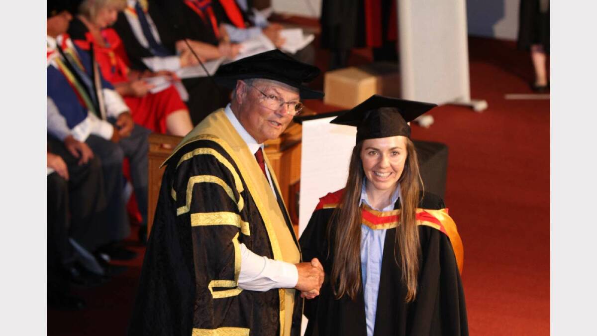 Graduating from Charles Sturt University with a Bachelor of Veterinary Biology / Bachelor of Veterinary Science (Honours), with Honours Class 1, is Jannah Pye. Picture: Daisy Huntly