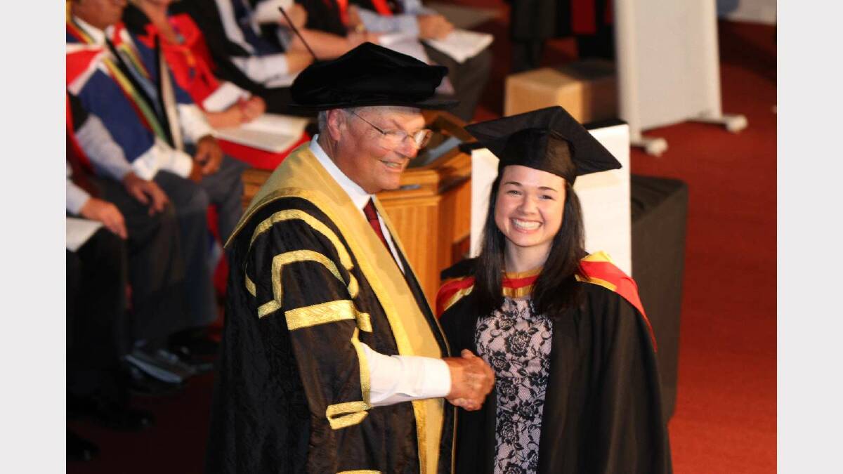 Graduating from Charles Sturt University with a Bachelor of Veterinary Biology / Bachelor of Veterinary Science (Honours), with Honours Class 2 Division 1, is Wimali Weerakoon. Picture: Daisy Huntly