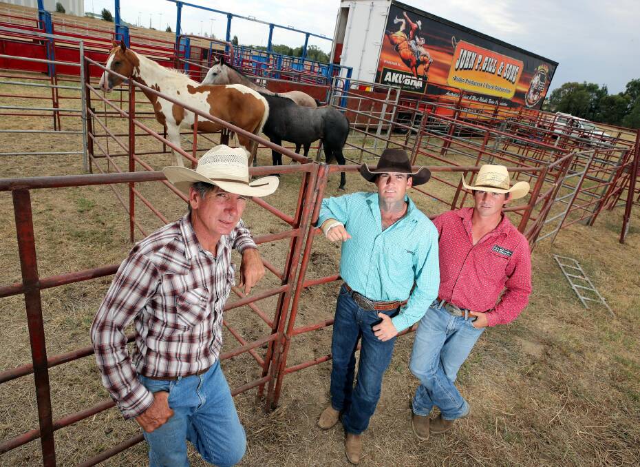 PREPARATIONS: Jarrad Gill, Guy Clarke and Jason McDonald are pictured before the 2019 Wagga Pro Rodeo. Picture: Les Smith