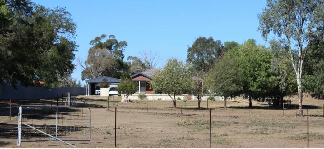 47 East St, North Wagga: This property has excellent sheds and security for plant and equipment, plus a "caretakers" flat.