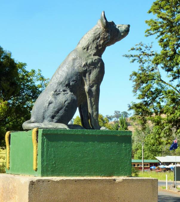 Gundagai is famous for its Dog on the Tuckerbox statue.