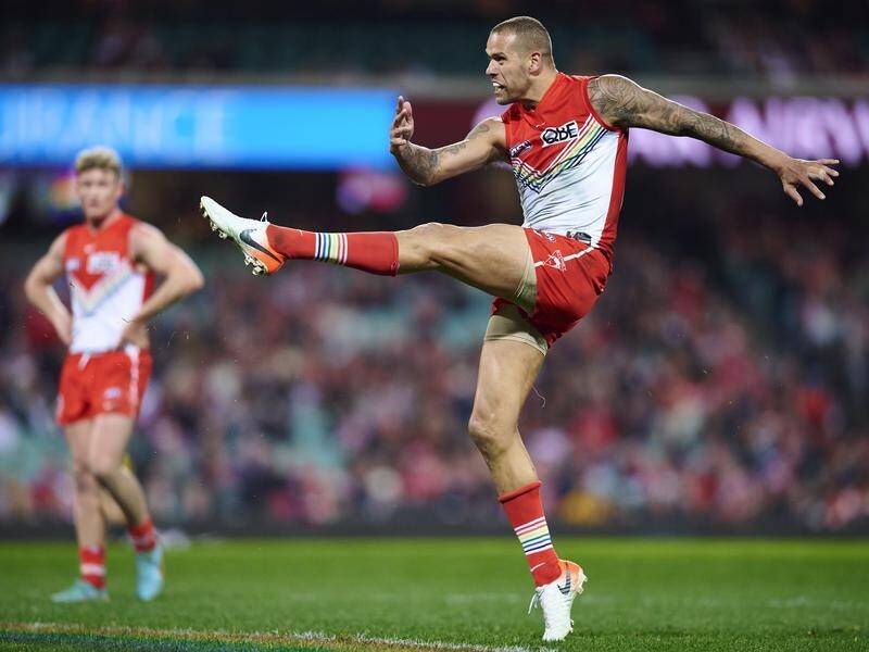 Lance Franklin helped boot the Swans to an impressive 51-point victory over St Kilda at the SCG.