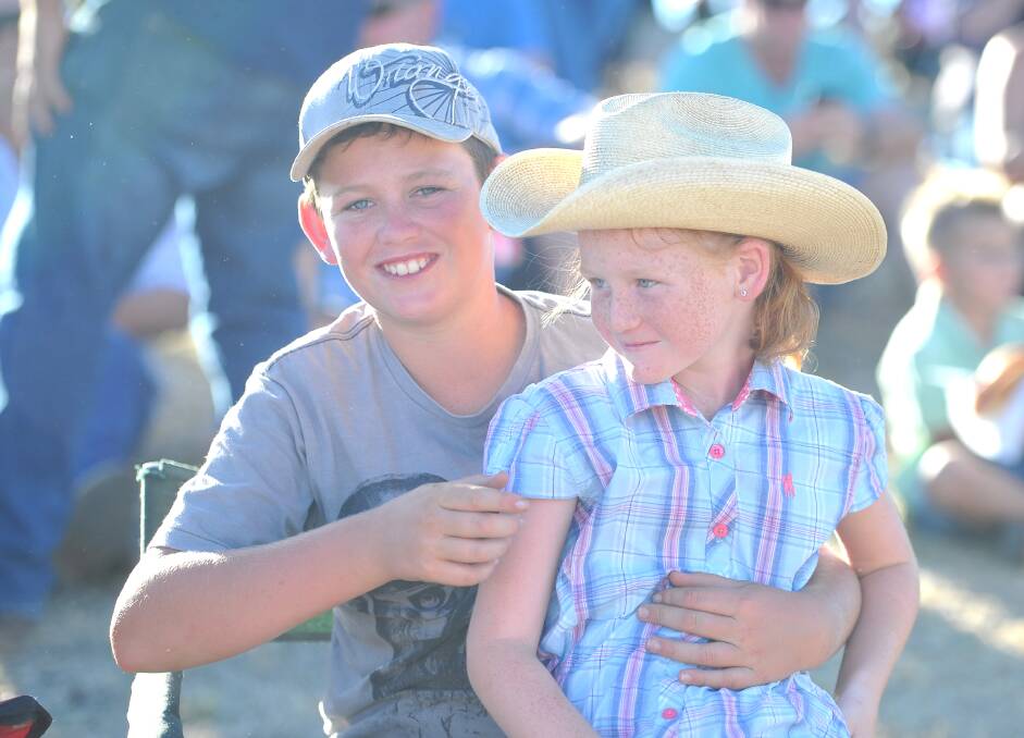 Jordan and Chloe Seary from Junee at the 2013 Wagga Rodeo.